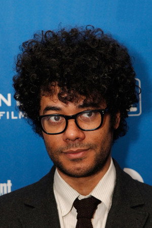 Richard Ayoade profil kép