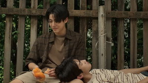 ต้นส้มบ้านเขา แต่ผลส้มหล่นมาบ้านเราตลอดเลย kép