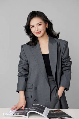 吴丹丹 profil kép