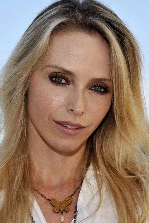 Tonya Kinzinger profil kép