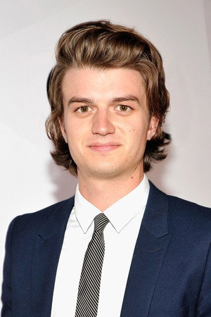 Joe Keery profil kép
