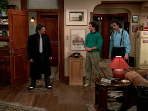 Perfect Strangers 2. évad Ep.9 9. epizód