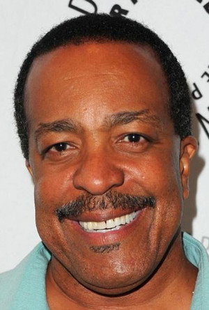 Robert Gossett profil kép
