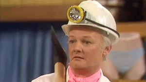 Are You Being Served? 8. évad Ep.8 8. epizód