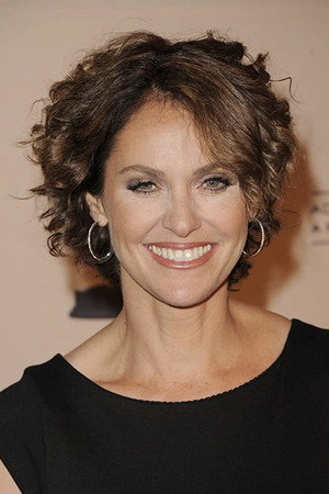 Amy Brenneman profil kép