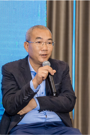 Nguyễn Danh Dũng profil kép