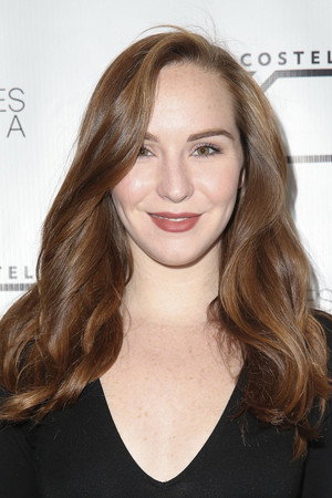 Camryn Grimes profil kép