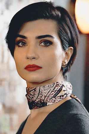 Tuba Büyüküstün profil kép