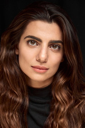 Claudia Doumit profil kép