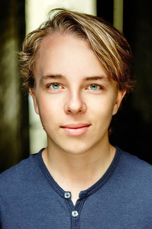 Ed Oxenbould profil kép