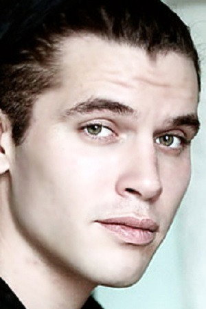 Павел Артемьев profil kép