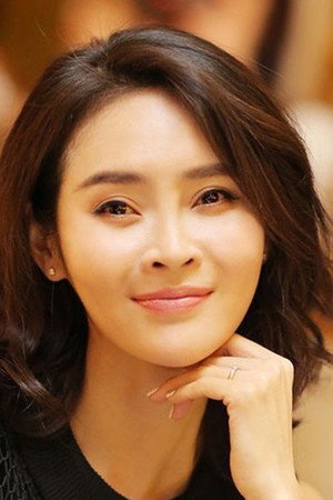 于明加 profil kép