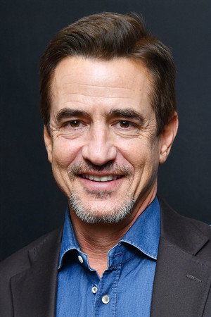 Dermot Mulroney profil kép