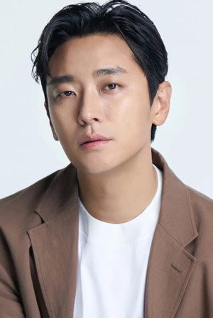 주지훈 profil kép