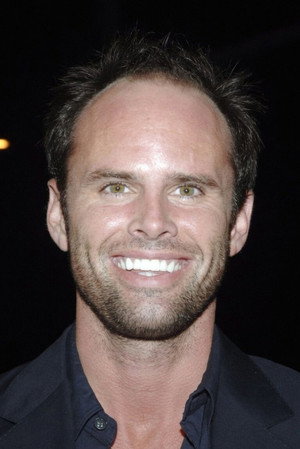 Walton Goggins profil kép