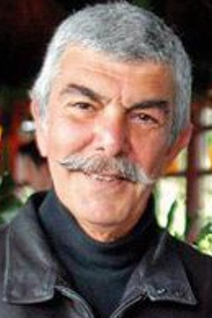 Tanju Korel profil kép