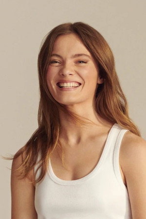 Freya Allan profil kép