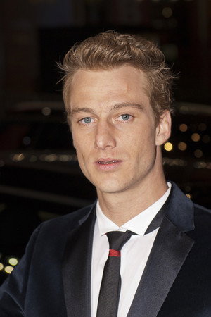 Alexander Fehling profil kép