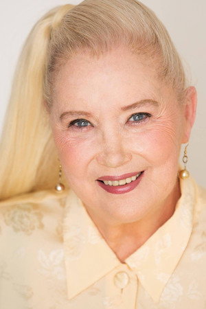 Sally Kirkland profil kép