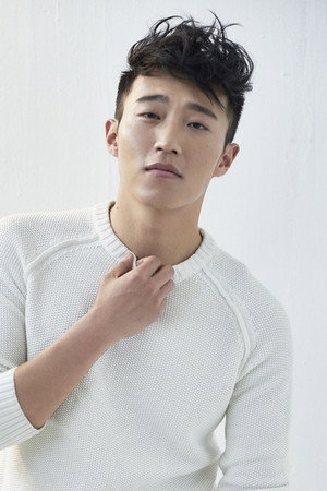 王森 profil kép