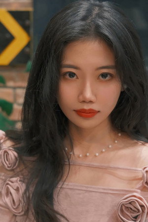 李詩萌 profil kép