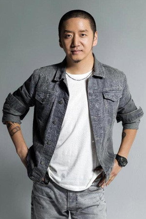 郝云