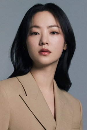 전여빈 profil kép
