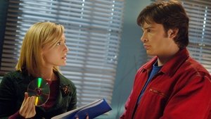 Smallville 5. évad Ep.11 Bekerítve