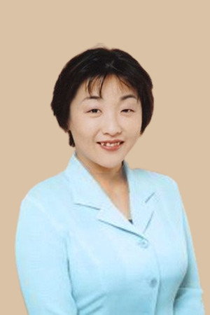 梅田貴公美 profil kép