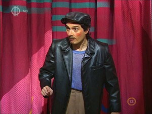 Vastyúk is talál szeget 1. évad Ep.9 A Besenyő család szilvesztere