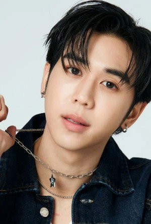 ธณวิน ธีรโพสุการ profil kép