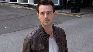 Holby City 16. évad Ep.52 52. epizód