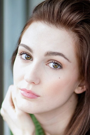 Katherine Barrell profil kép