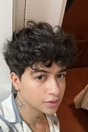/le5SxOJvefwklmgZCcccY69DhHj.jpg