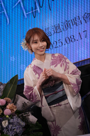 河北彩花 profil kép