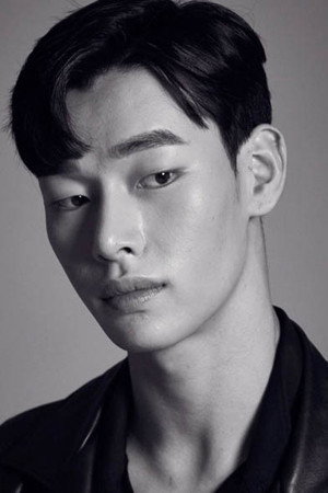 민효기