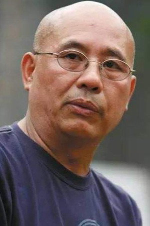 何群 profil kép