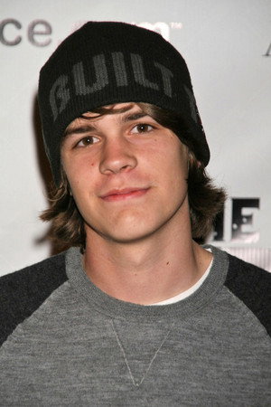 Johnny Simmons profil kép