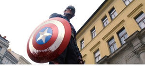 A Sólyom és a Tél Katonája kép