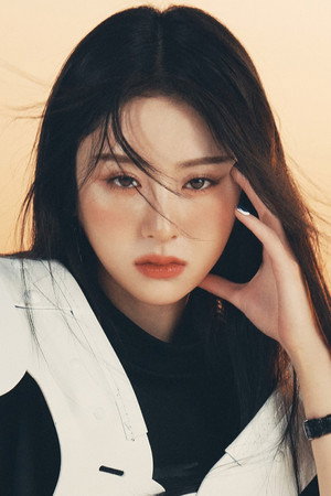 허윤진 profil kép