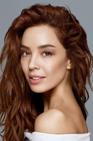 Azra Akın profil kép