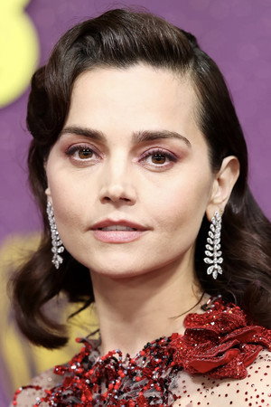 Jenna Coleman profil kép