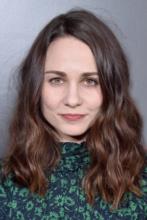 Tuppence Middleton profil kép