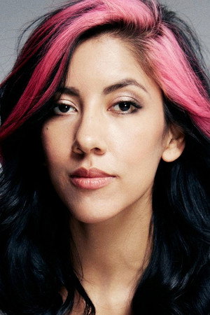 Stephanie Beatriz profil kép