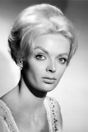 Barbara Steele profil kép
