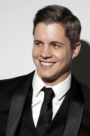 Johnny Ruffo profil kép