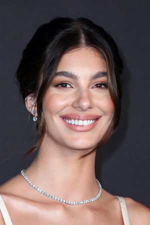 Camila Morrone profil kép