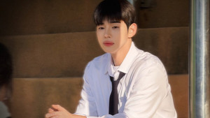 네 원수를 잊지 마라 kép