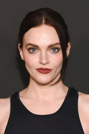 Madeline Brewer profil kép