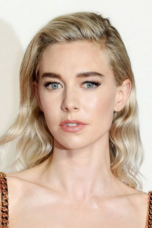 Vanessa Kirby profil kép